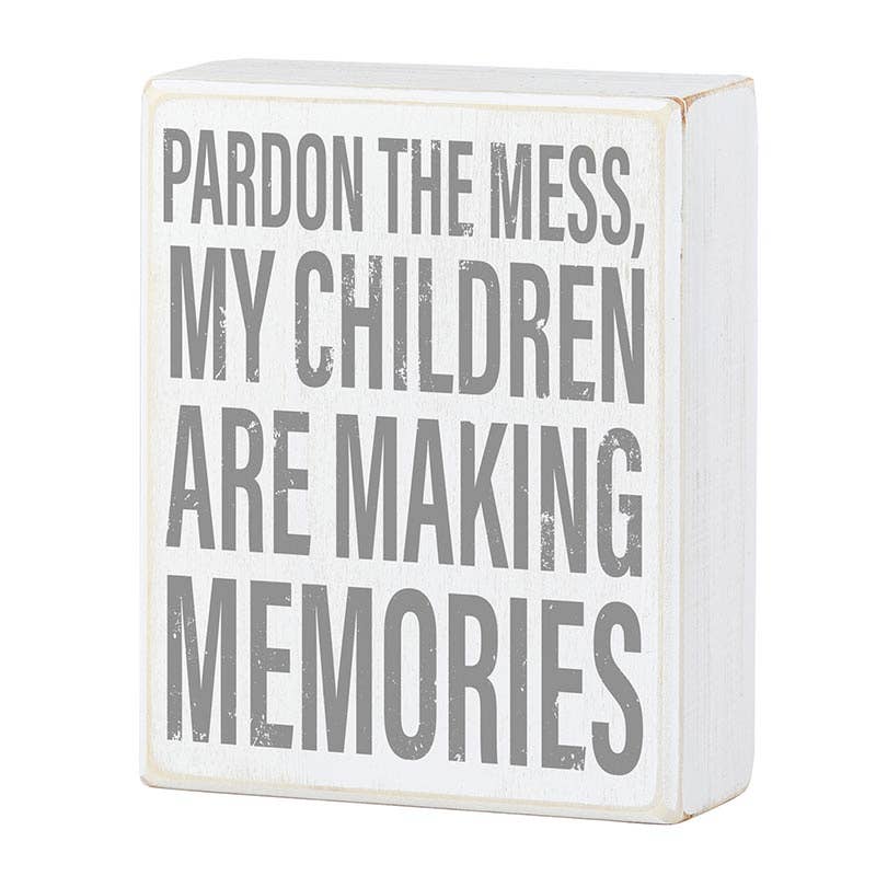 Box Sign - Memories